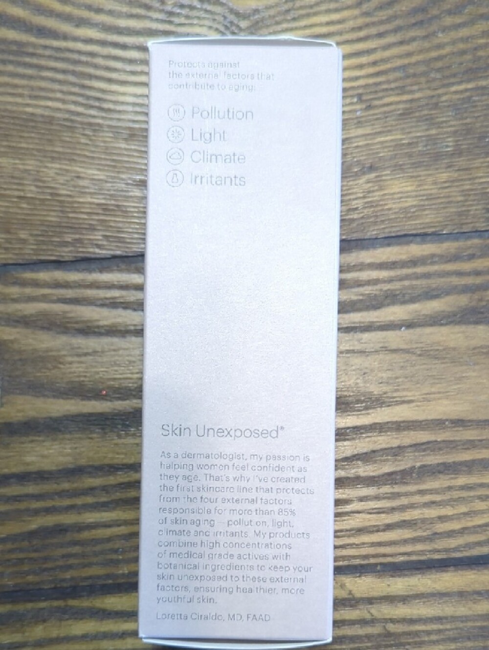 Tightening Detox Mask With Peptides- Dr Loretta - Picture 3 of 5
